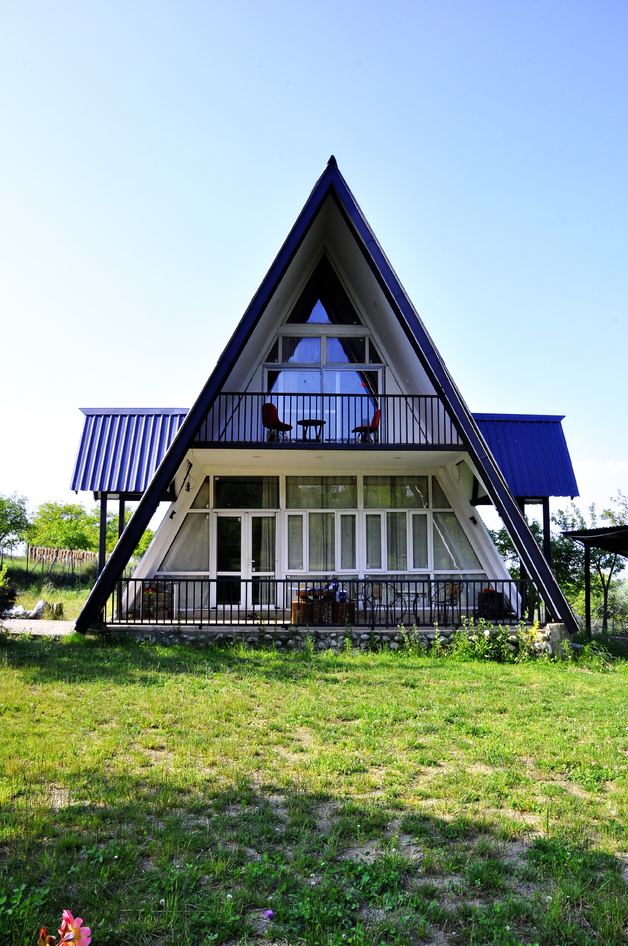 A-frame architecture detail